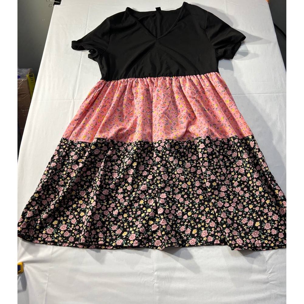 Shein Curve 2XL Black Pink Floral Tiered V-Neck Short Sleeve Babydoll Dress
